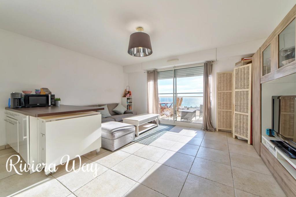 Apartment in Roquebrune — Cap Martin, photo #3, listing #92063580