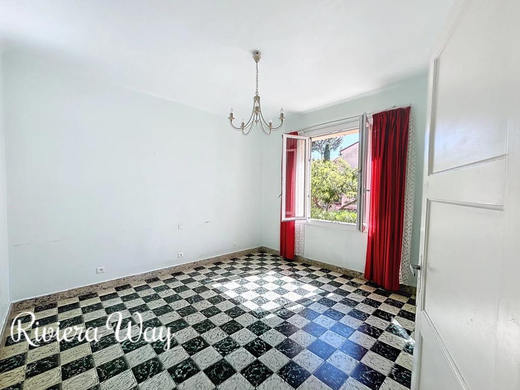 5 room villa in Cap d'Antibes, photo #1, listing #94545780