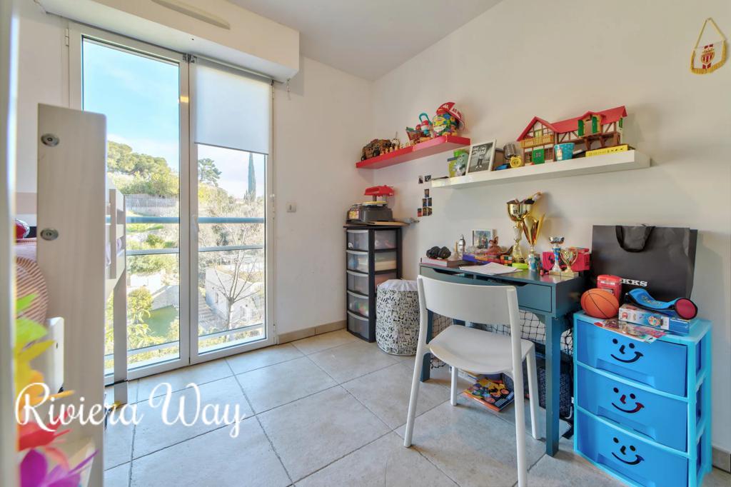 Apartment in Roquebrune — Cap Martin, photo #9, listing #92063580