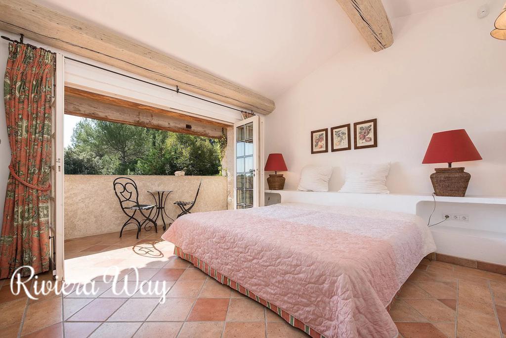 7 room villa in La Colle-sur-Loup, photo #7, listing #102921336