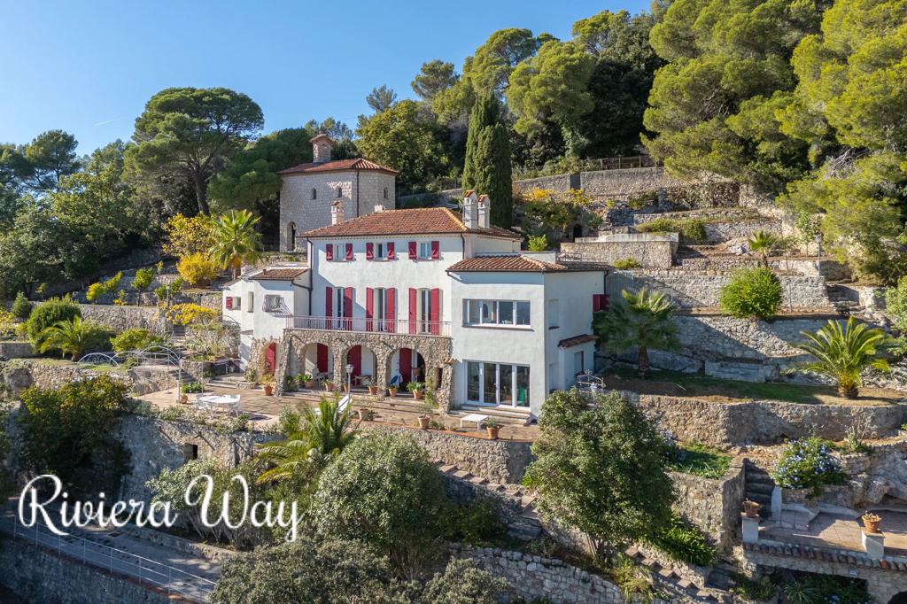 9 room villa in Grasse, photo #6, listing #104939310