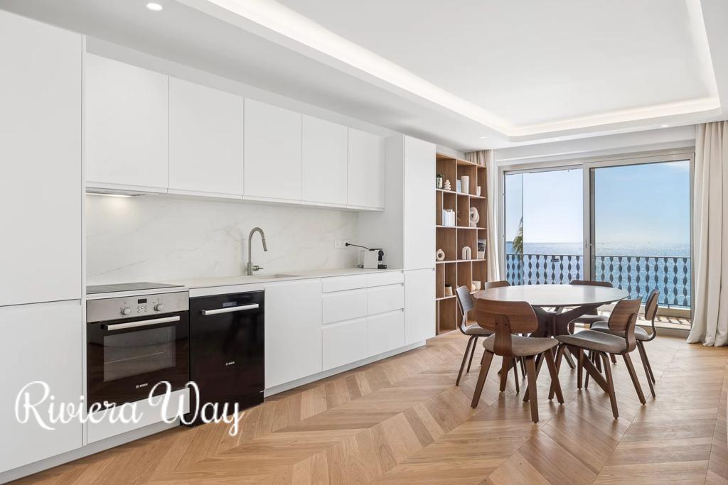 3 room apartment in Antibes, photo #7, listing #105680316