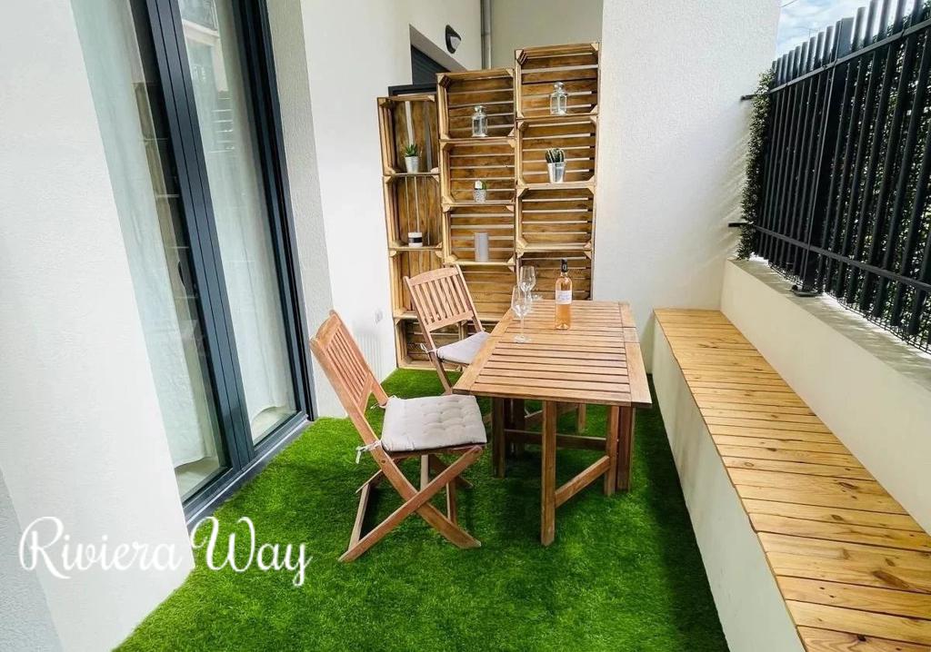 2 room apartment in Cannes, photo #5, listing #104396166