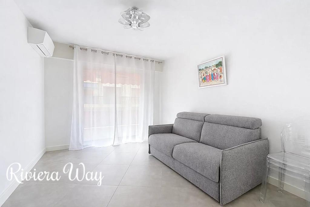 3 room apartment in Cannes, photo #9, listing #105470064