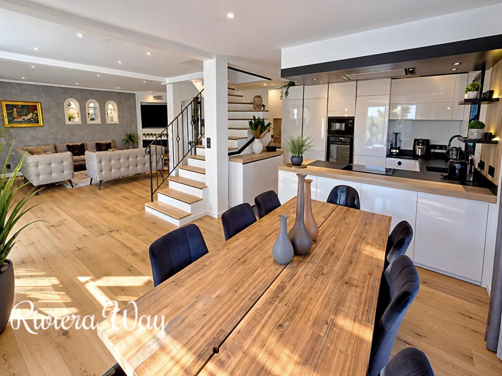 7 room villa in Mougins, photo #5, listing #106570002