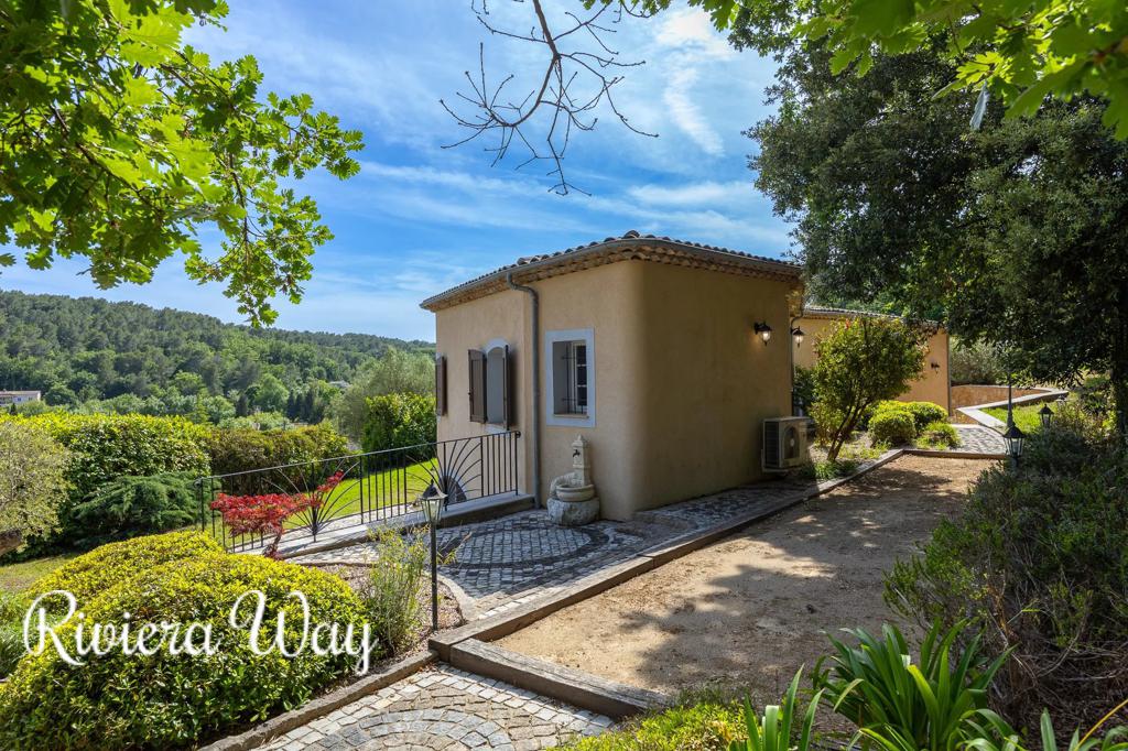 8 room villa in Le Rouret, photo #3, listing #106276296