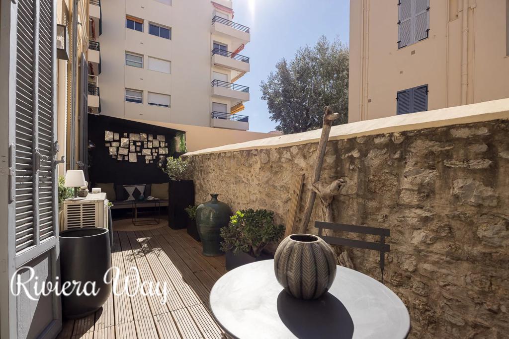2 room apartment in Cannes, photo #5, listing #102709194