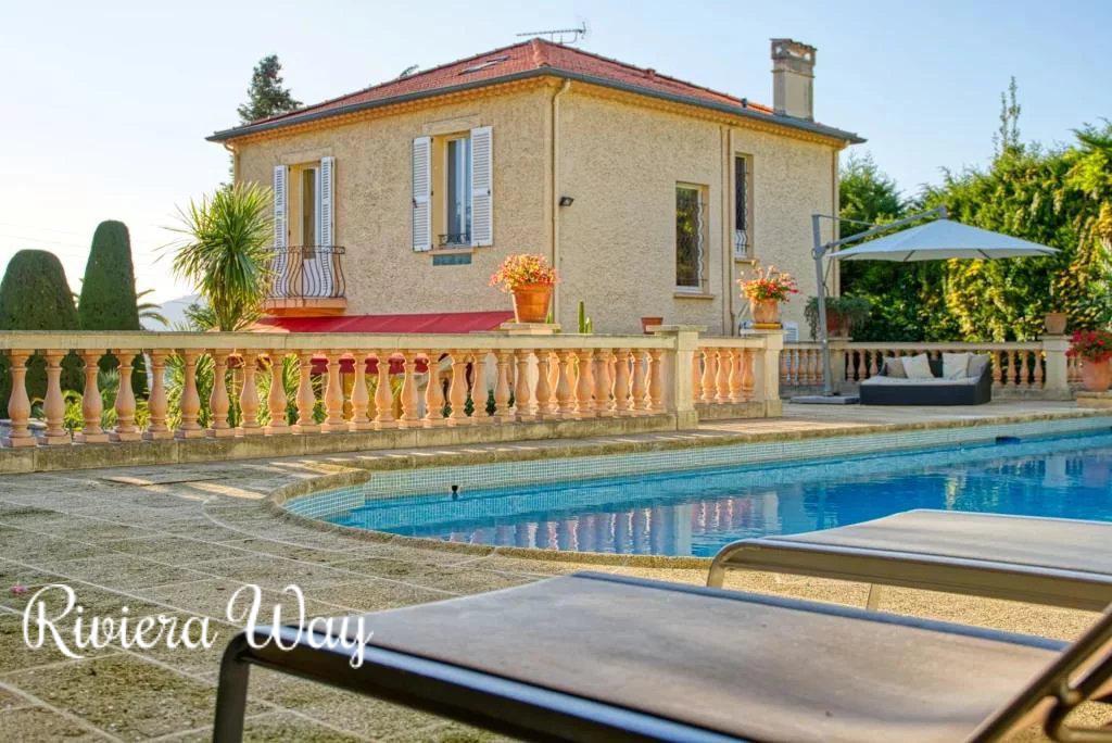 7 room villa in Le Cannet, photo #4, listing #103435668