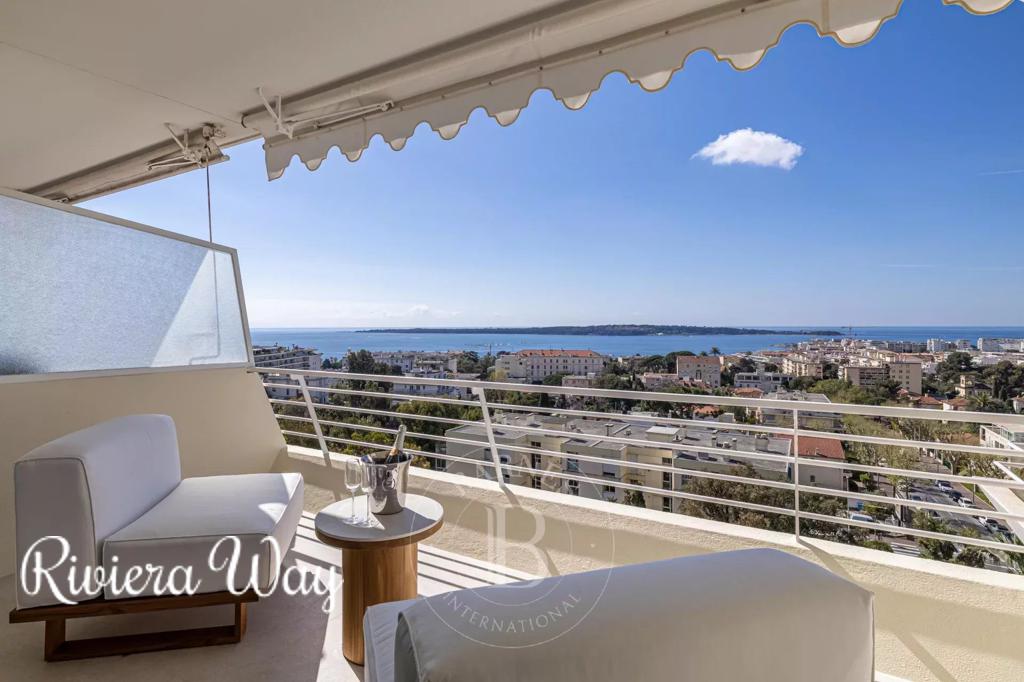 3 room apartment in Cannes, photo #3, listing #92609622