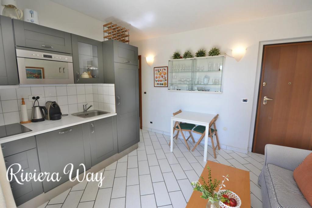 2 room apartment in Juan-les-Pins, photo #2, listing #96844356
