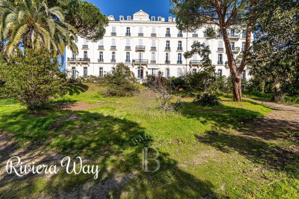 4 room apartment in Cannes, photo #3, listing #88113858