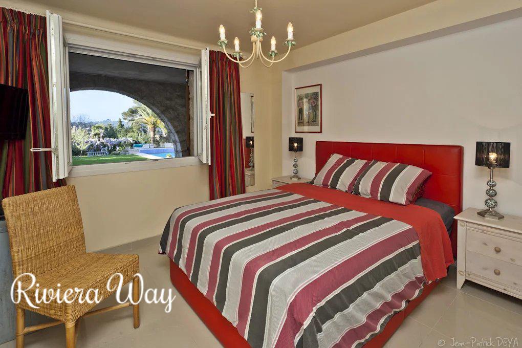 6 room villa in Cap d'Antibes, photo #5, listing #99759744