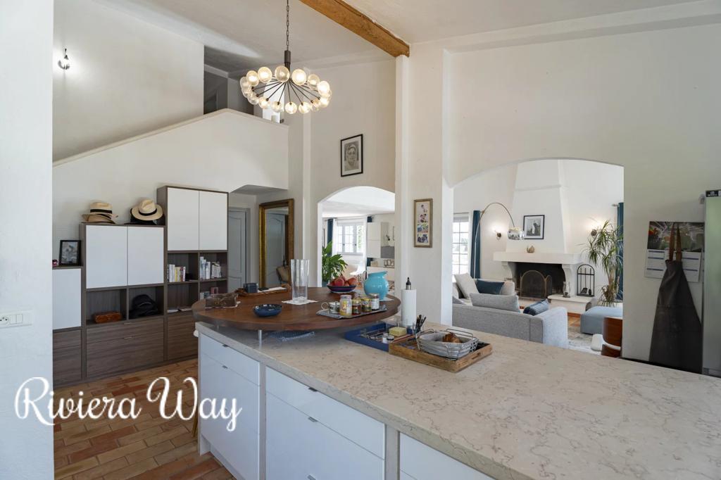 8 room villa in Mougins, photo #7, listing #104342238