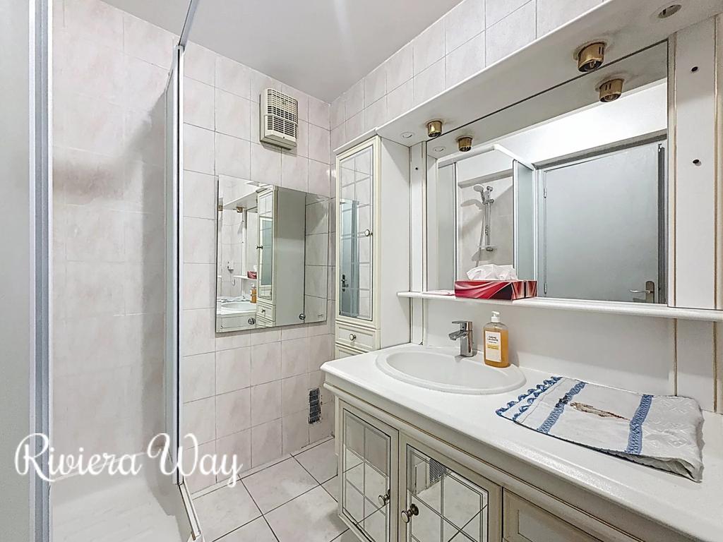 3 room apartment in Cannes, photo #1, listing #104150088