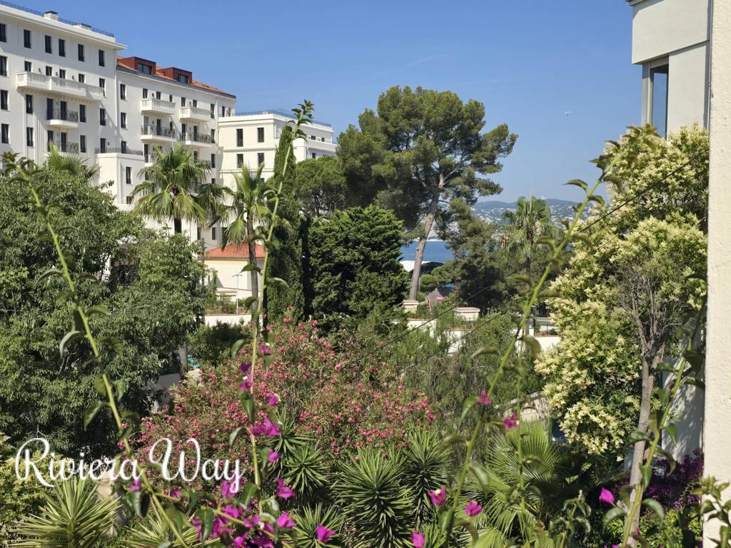 3 room apartment in Juan-les-Pins, photo #4, listing #103132638