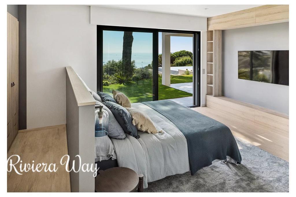 5 room villa in Sainte-Maxime, photo #6, listing #104479788