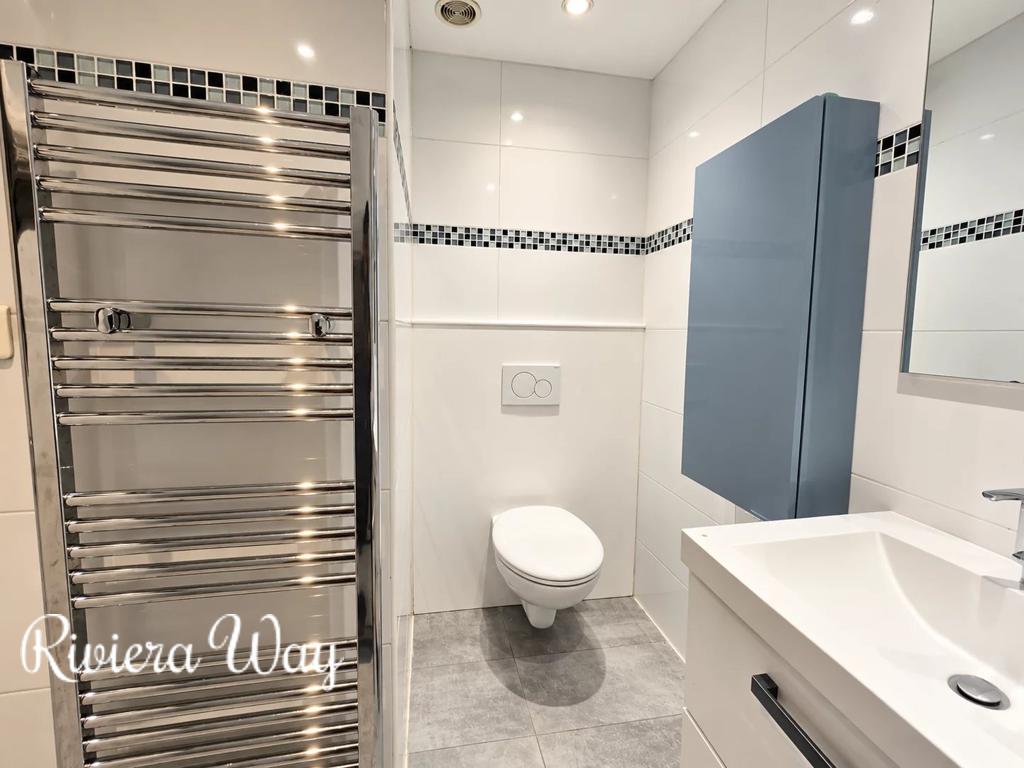 3 room apartment in Juan-les-Pins, photo #10, listing #105413406