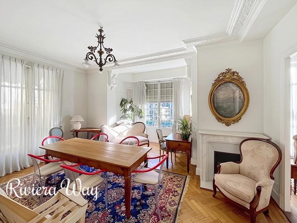 4 room apartment in Nice, photo #3, listing #106330350
