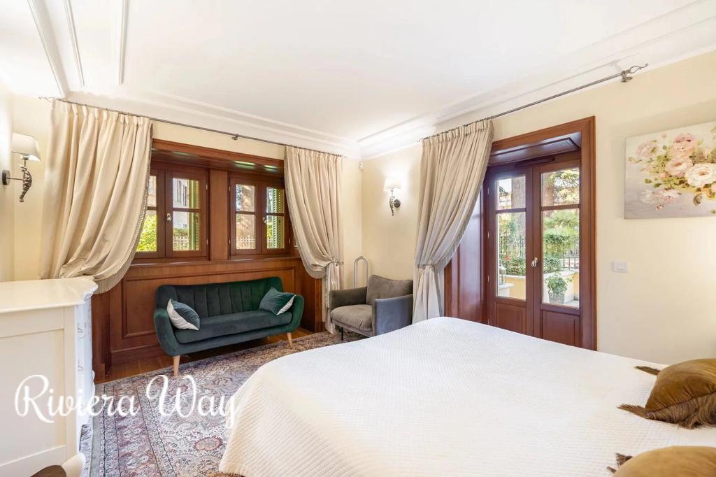 3 room apartment in Cannes, photo #8, listing #105088704