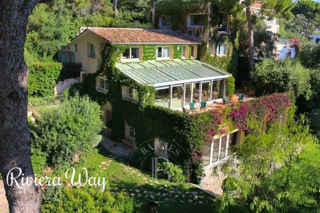 9 room villa in Cap d'Antibes, photo #1, listing #100318974