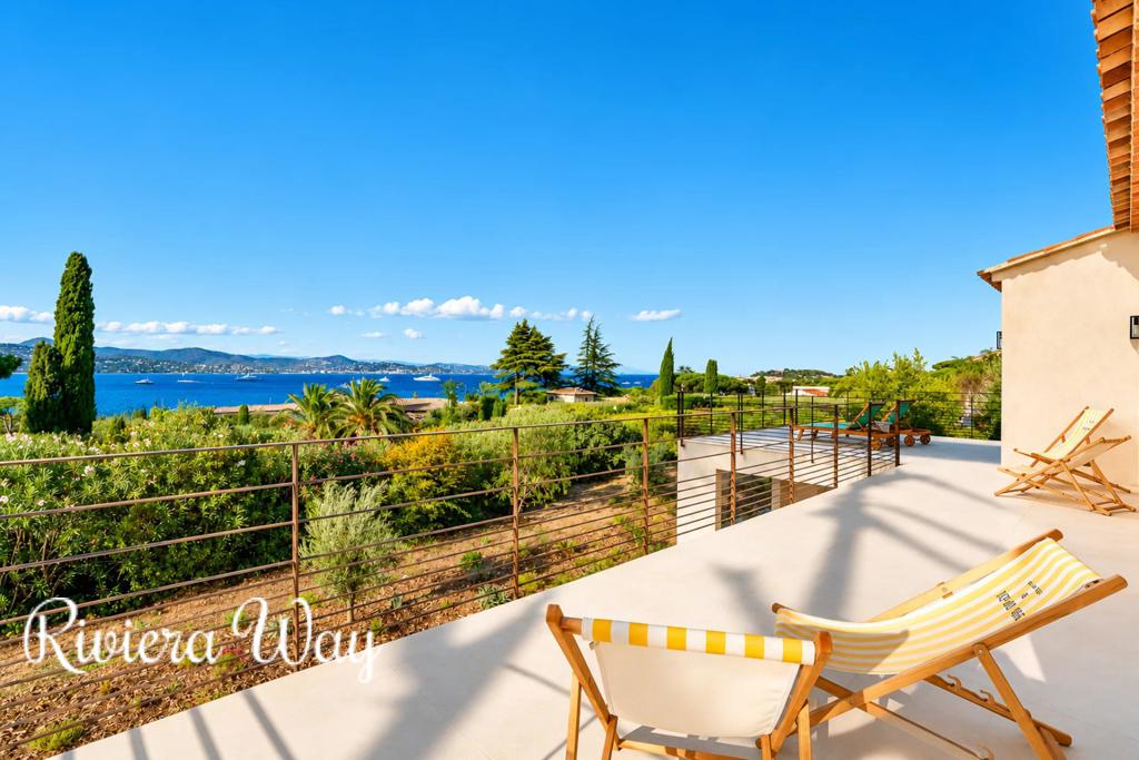 6 room villa in Gassin, photo #4, listing #107034774