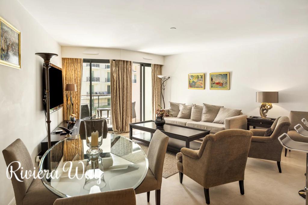 3 room apartment in Cannes, photo #4, listing #100636536