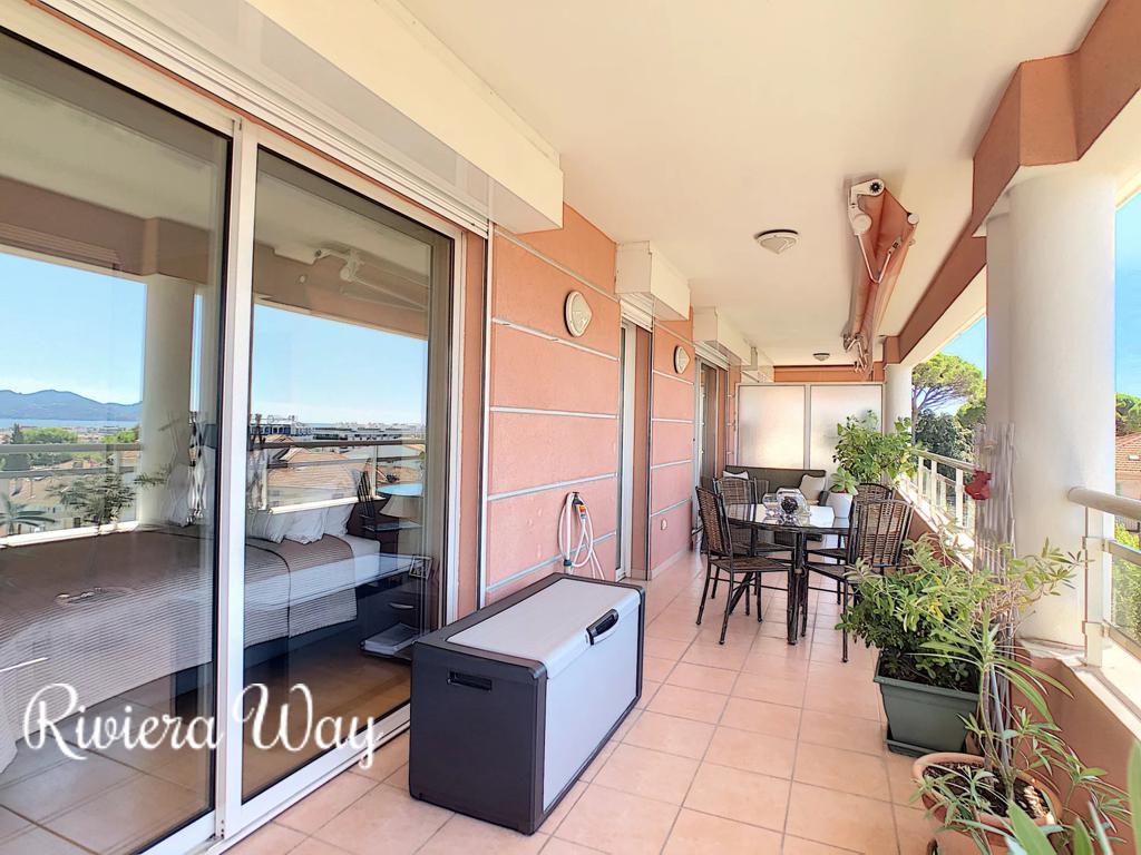 3 room apartment in Cannes, photo #7, listing #102762954