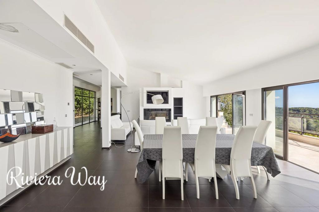 6 room villa in La Gaude, photo #6, listing #104429094