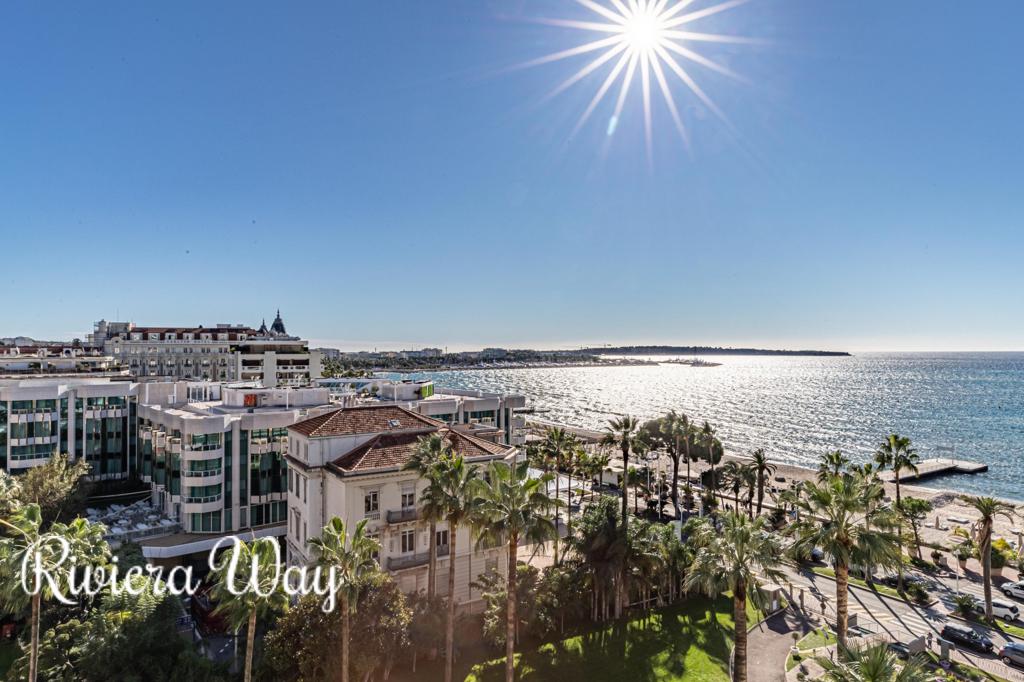 3 room apartment in Cannes, photo #7, listing #88330284