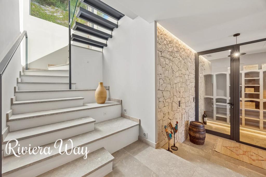 6 room villa in Chateauneuf-Grasse, photo #10, listing #107309790