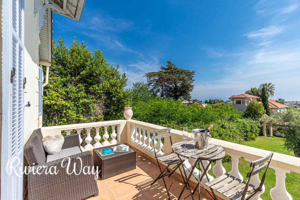 7 room villa in Cap d'Antibes, photo #10, listing #88661538