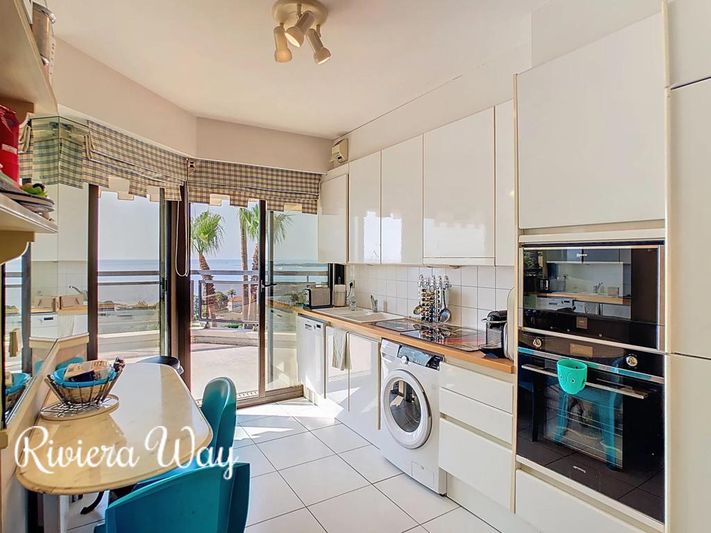 3 room apartment in Golf Juan, photo #2, listing #103614378