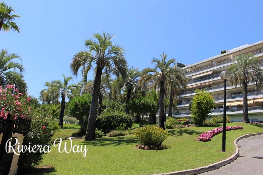 3 room apartment in Cannes, photo #7, listing #101925684