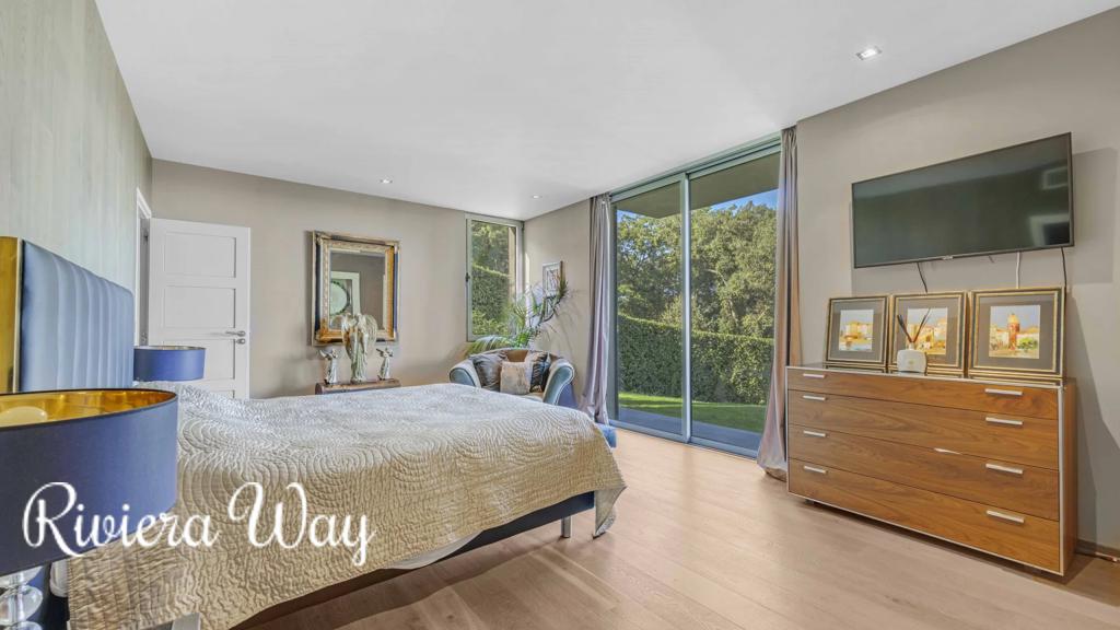 9 room villa in Ramatyuel, photo #8, listing #104374158