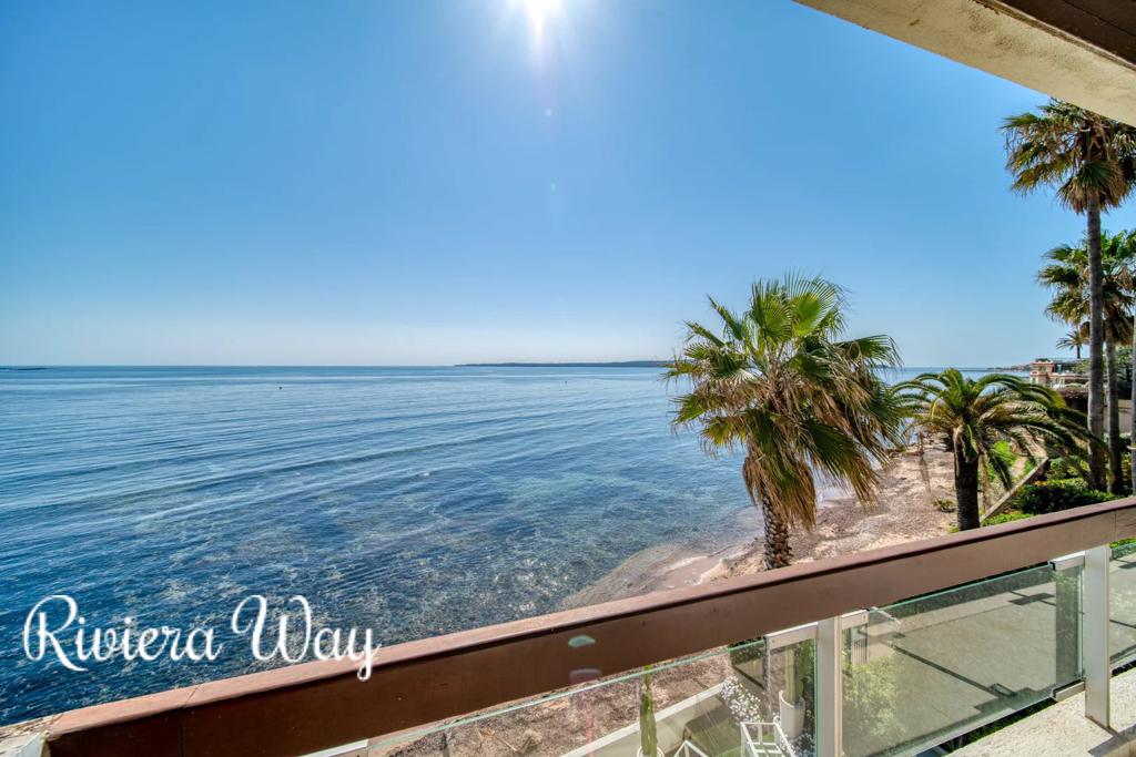 3 room apartment in Cannes, photo #3, listing #105737856