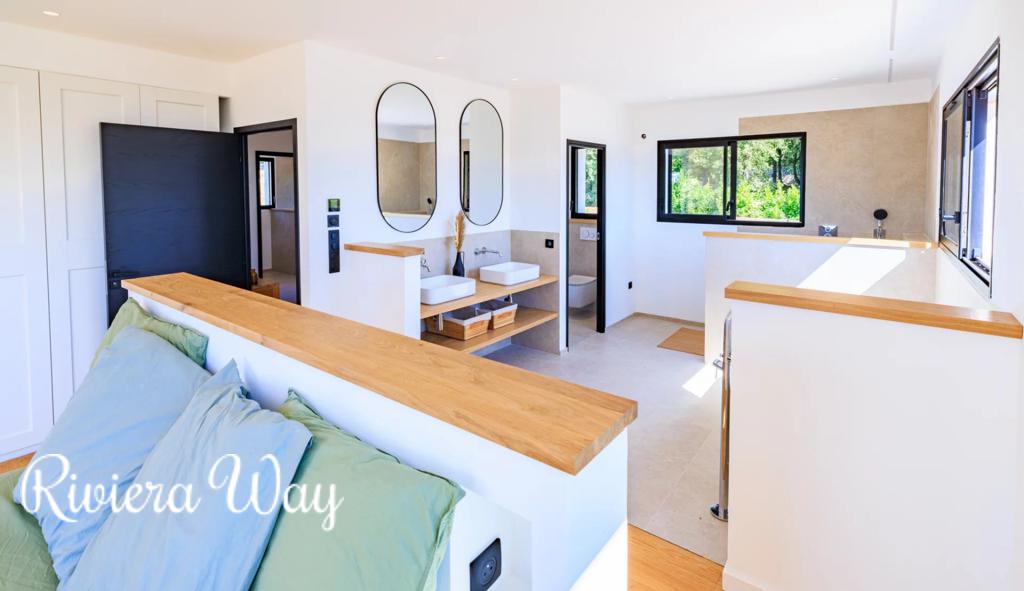 6 room villa in Tourrettes-sur-Loup, photo #4, listing #104471556