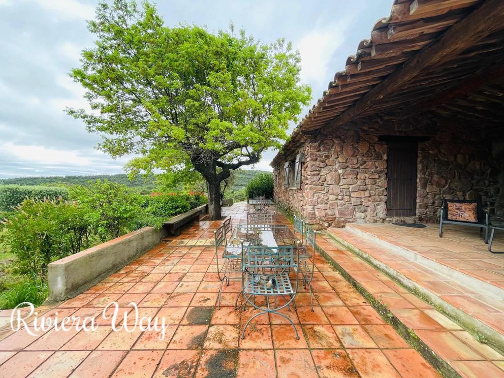 10 room villa in Le Muy, photo #8, listing #102830658