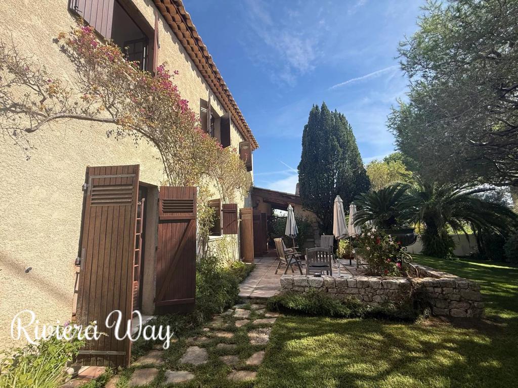 Villa in Cap d'Antibes, photo #3, listing #104090616