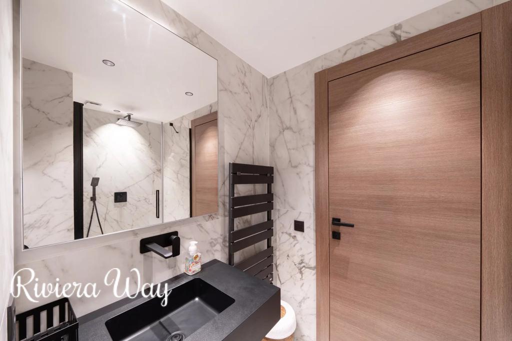 4 room apartment in Cannes, photo #8, listing #106898358
