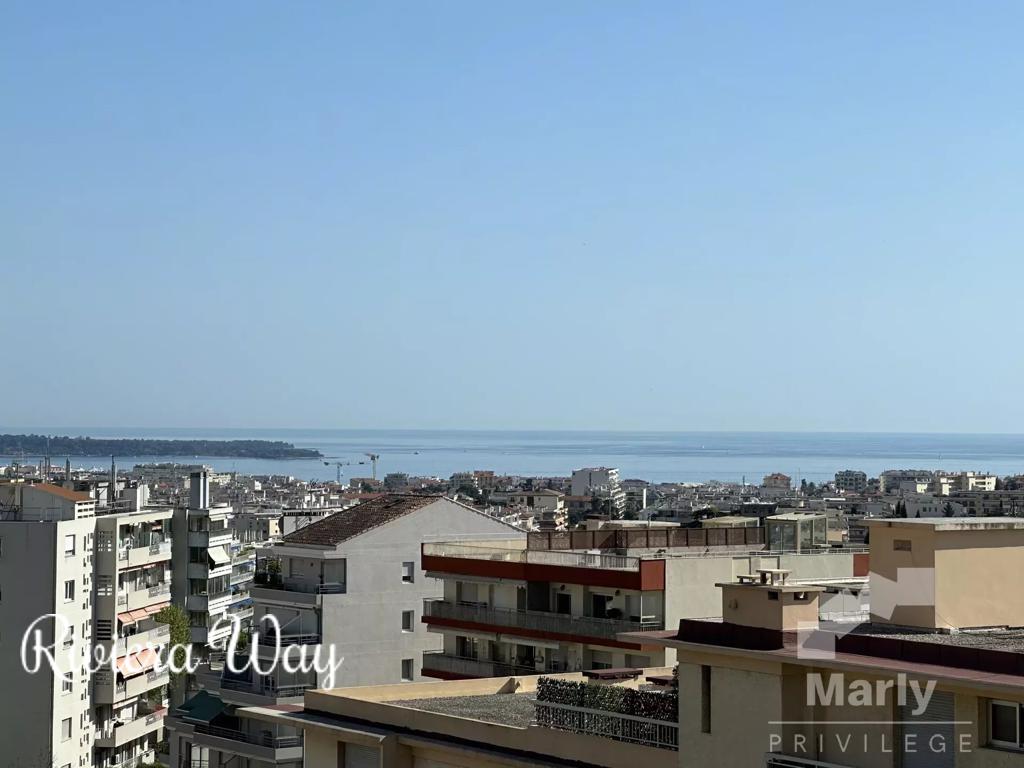 3 room apartment in Le Cannet, photo #2, listing #99467004