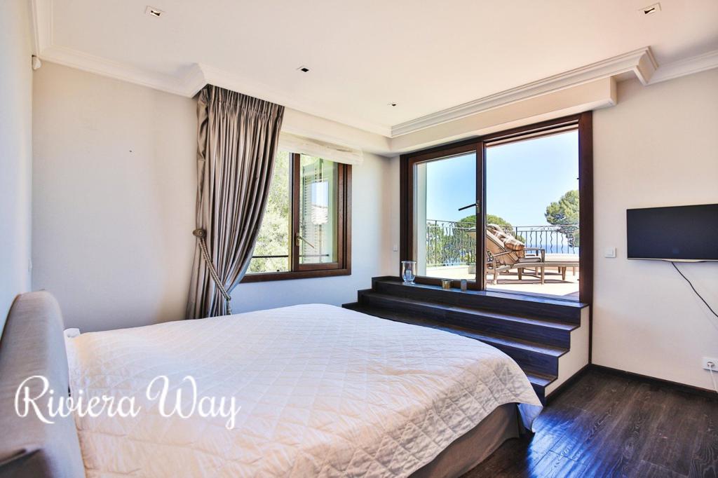 8 room villa in Cap d'Antibes, photo #6, listing #81337242