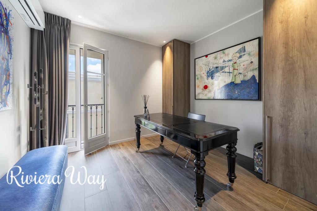 4 room apartment in Cannes, photo #5, listing #103089210