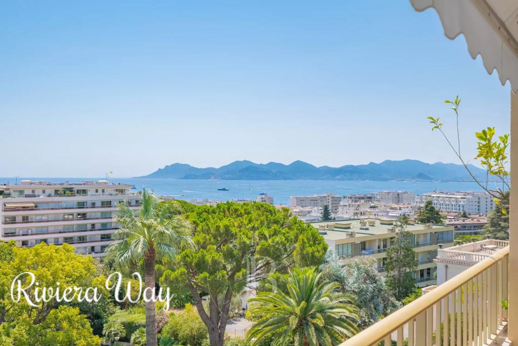 4 room apartment in Cannes, photo #9, listing #100234470