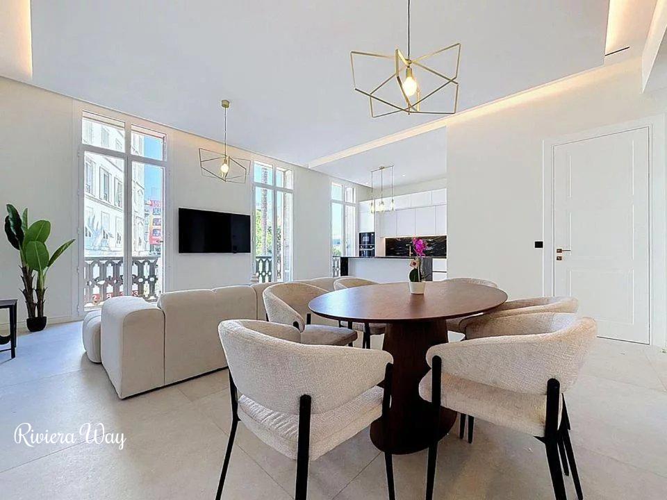 3 room apartment in Cannes, photo #4, listing #106824354