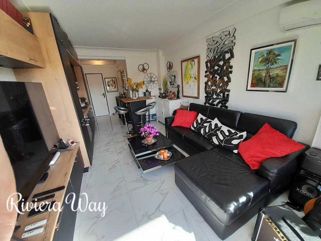 3 room apartment in Cagnes-sur-Mer, photo #3, listing #103435542