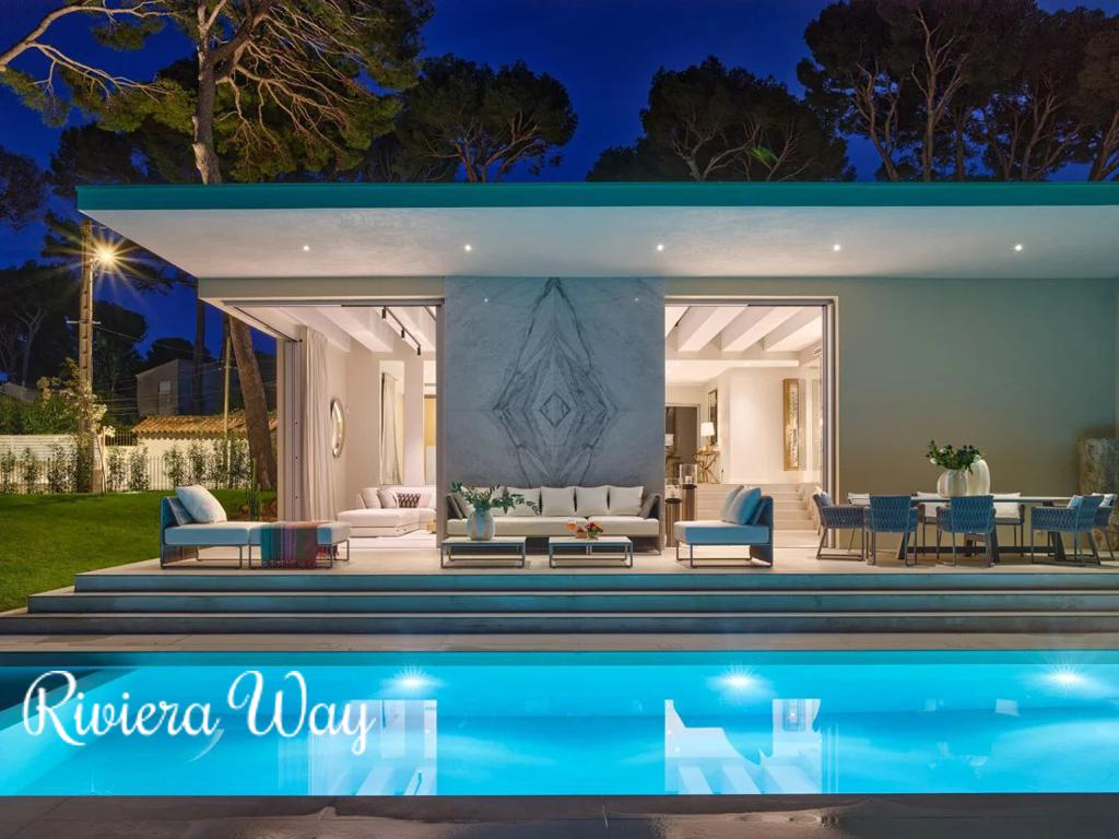 6 room villa in Cap d'Antibes, photo #8, listing #105088746