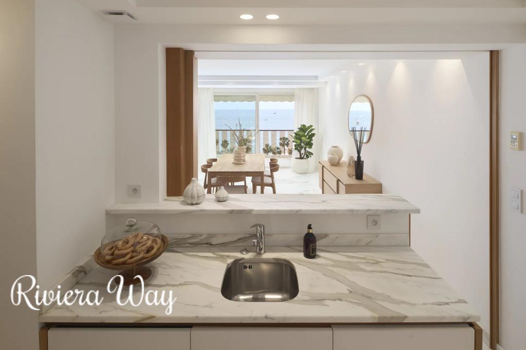 3 room apartment in Cannes, photo #6, listing #105601440