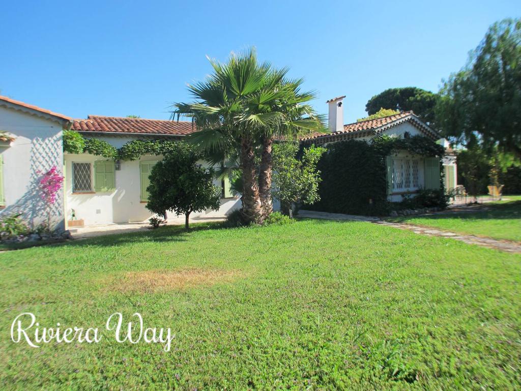 6 room villa in Cap d'Antibes, photo #3, listing #90774306