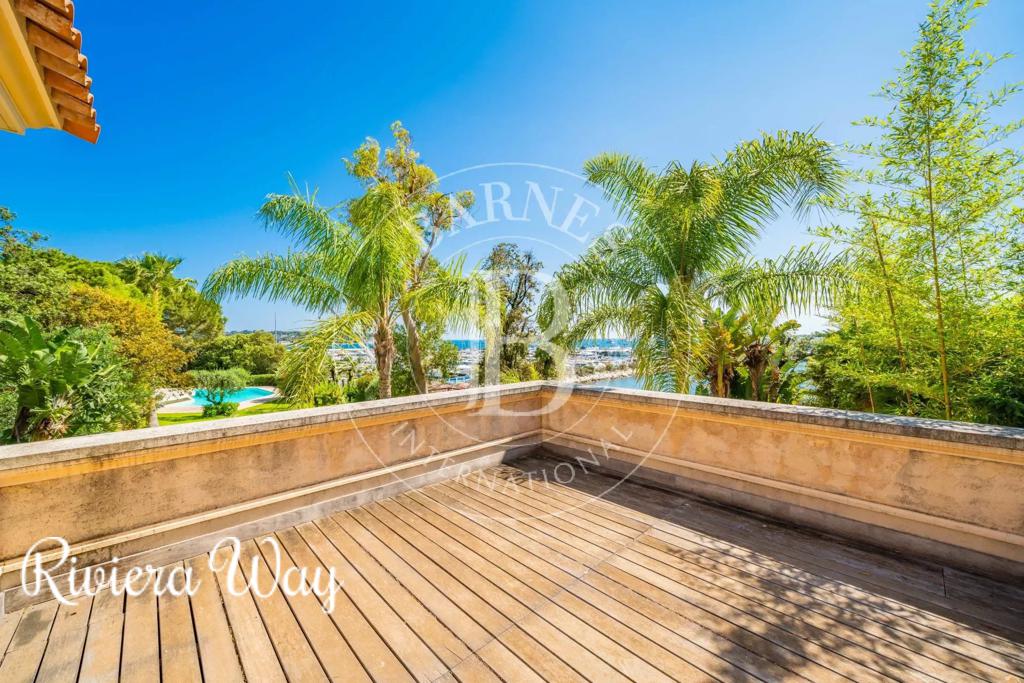4 room villa in Cap d'Antibes, photo #3, listing #90471990