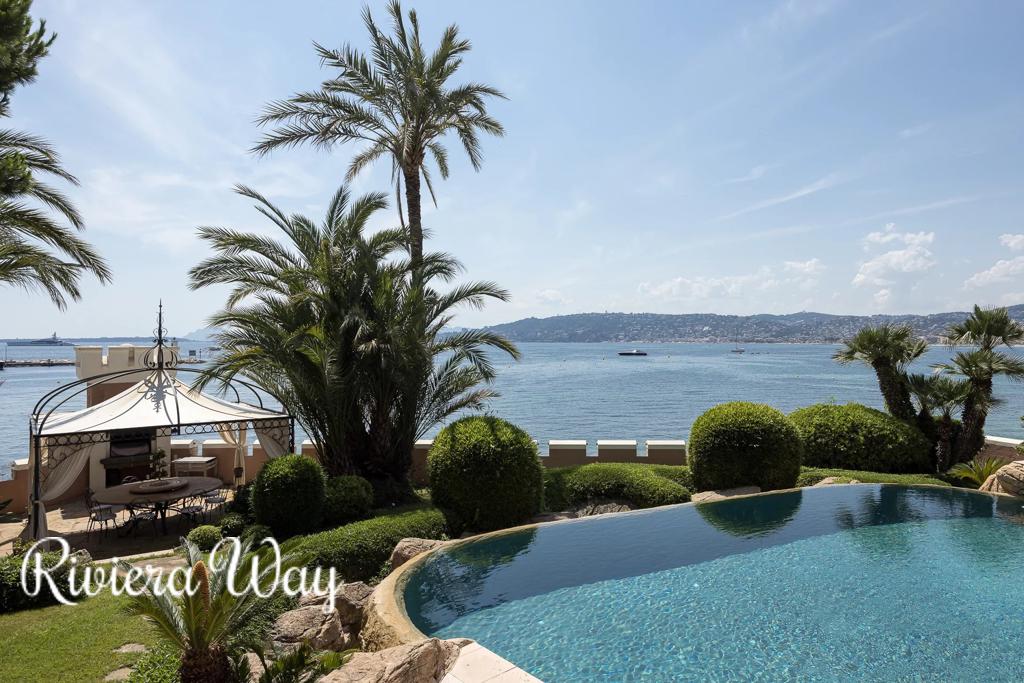 9 room villa in Cap d'Antibes, photo #10, listing #106382766